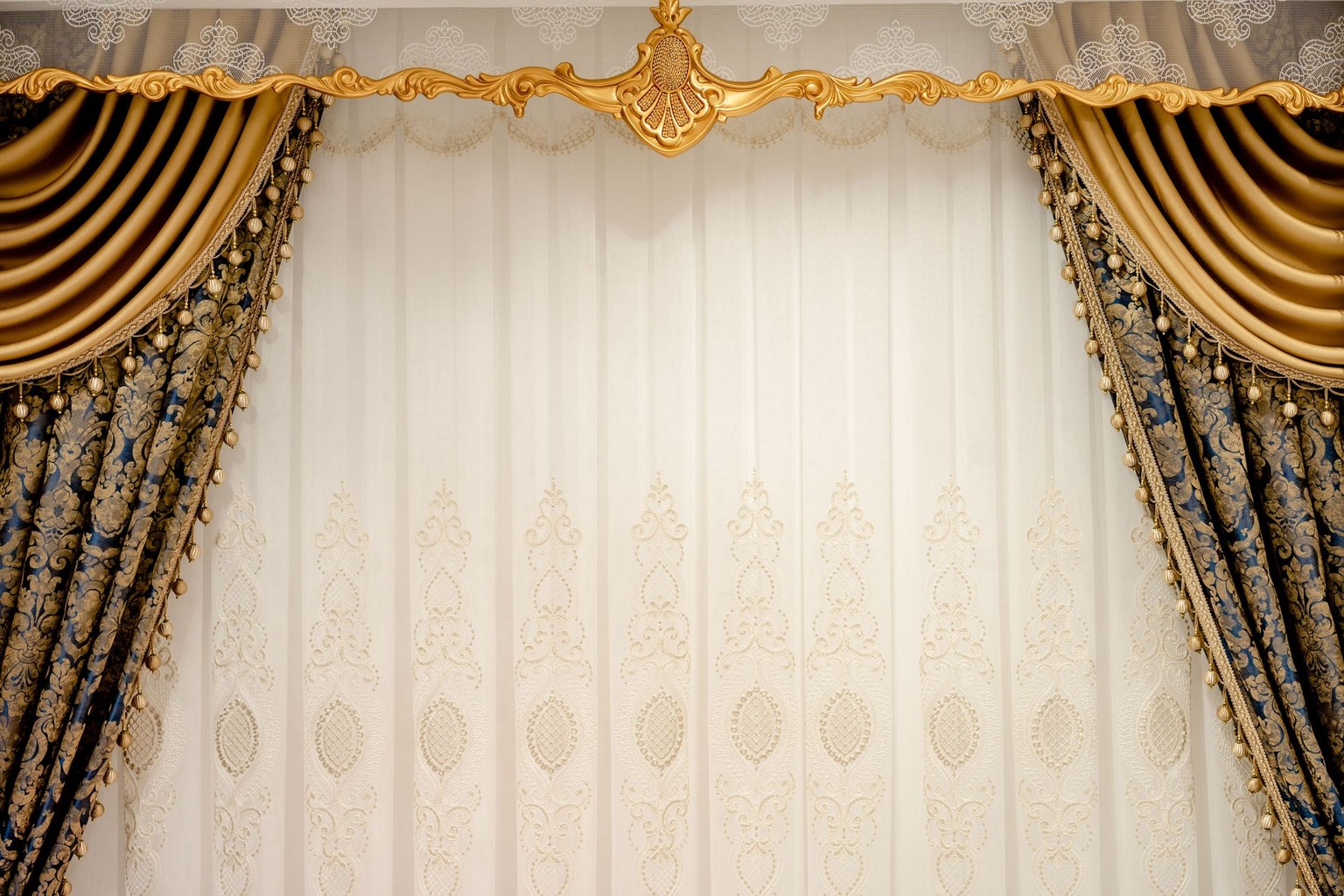 Draperii de casă cu sistem de pliere